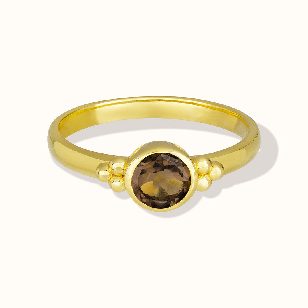 Ava Rauchquarz Ring Golden