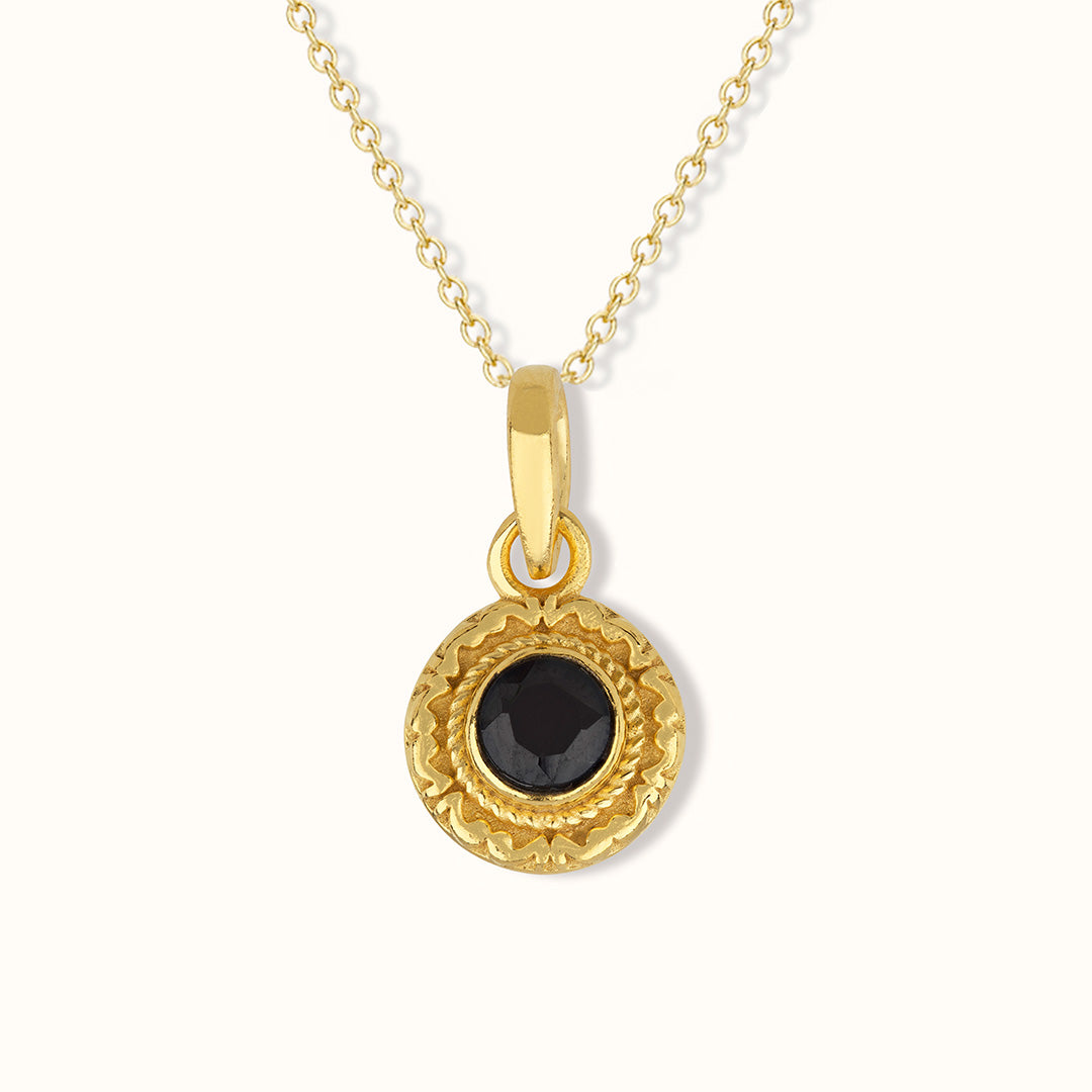 Inka Onyx Charm Golden