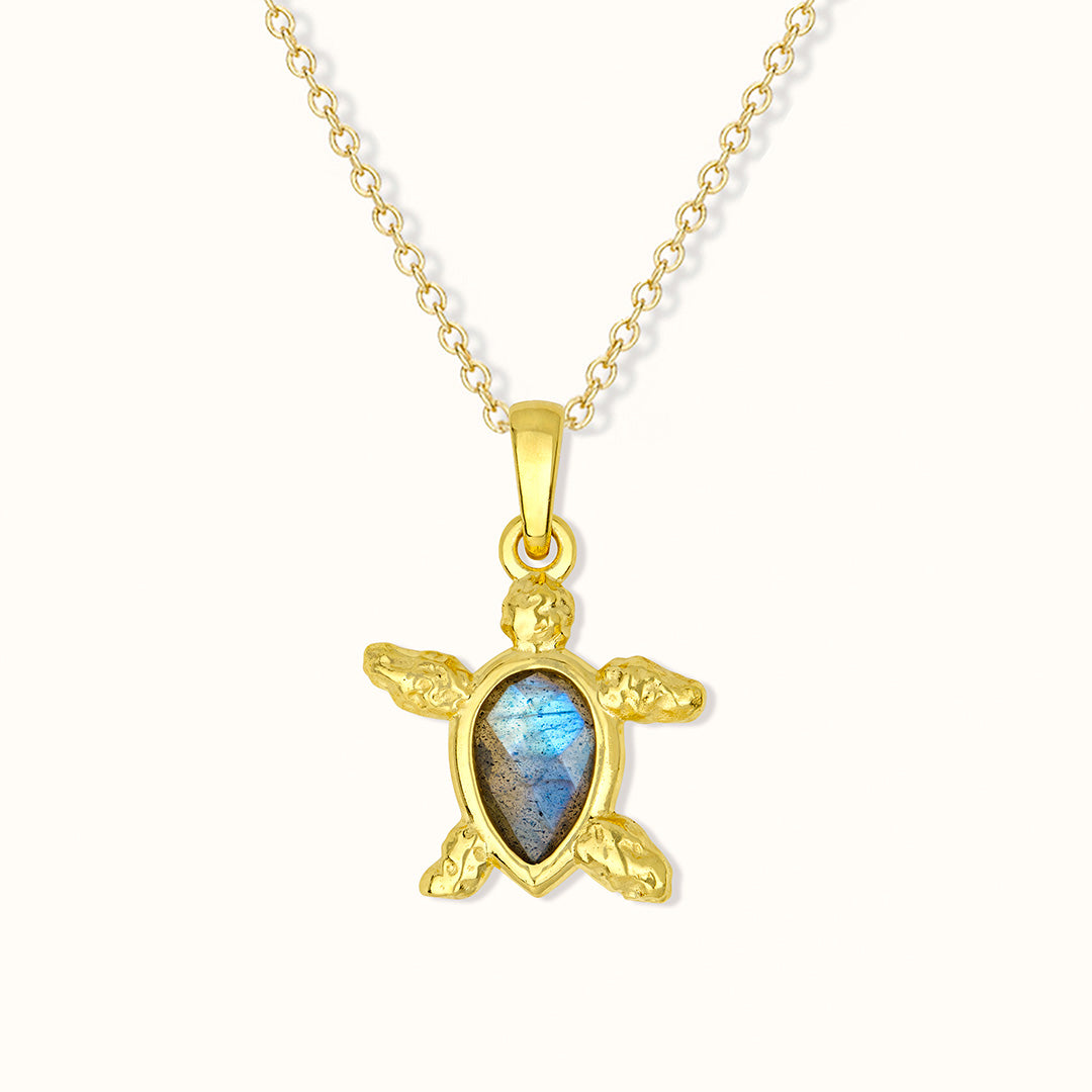 Kassiopeia Labradorit Charm Golden