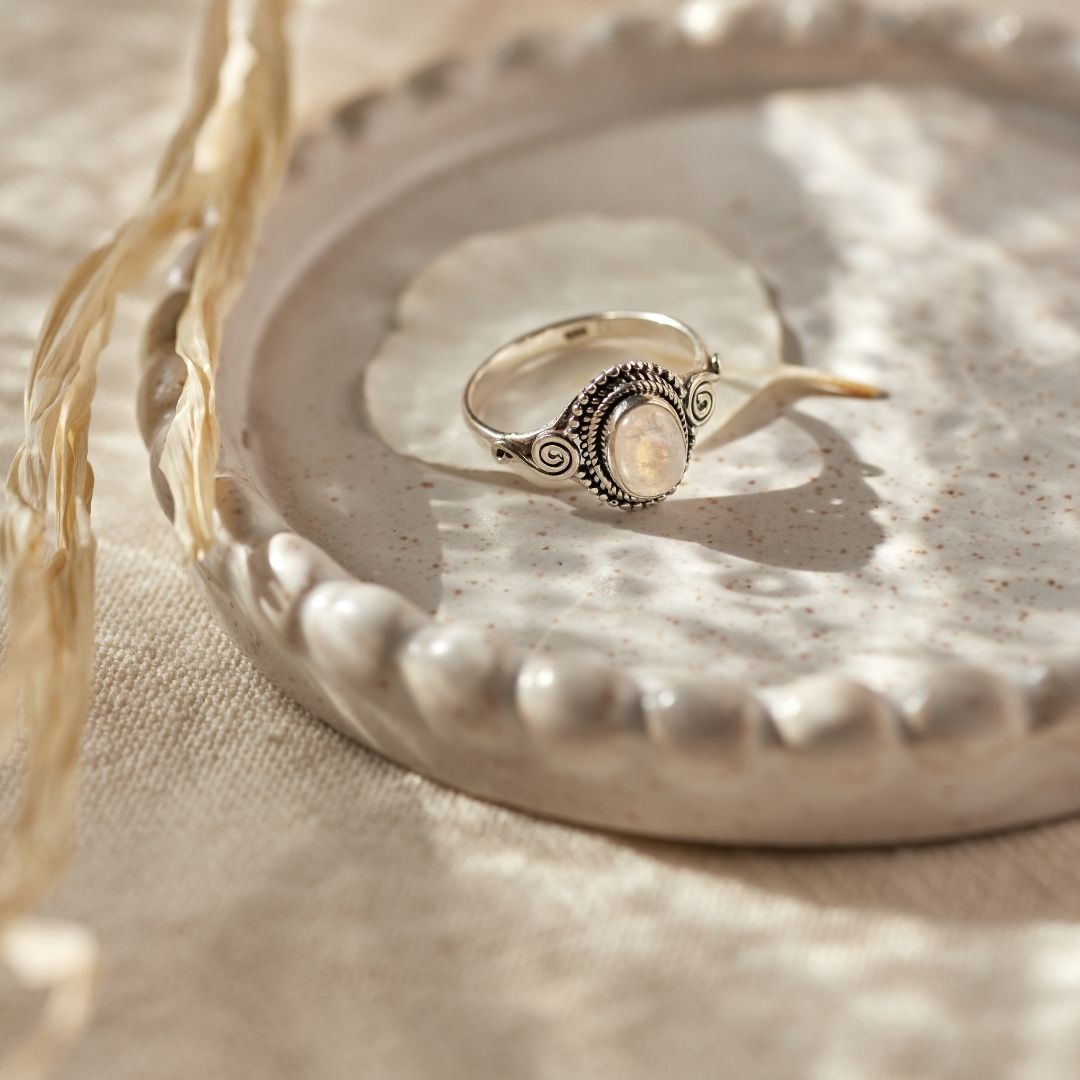 Nirmala Mondstein Ring Silber