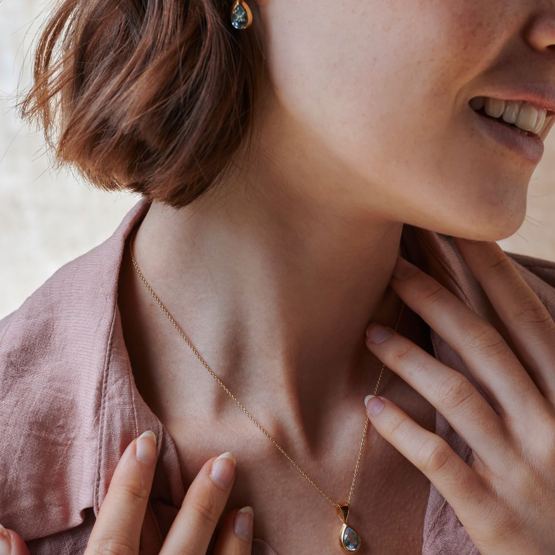 Agua Topas Ohrringe Golden