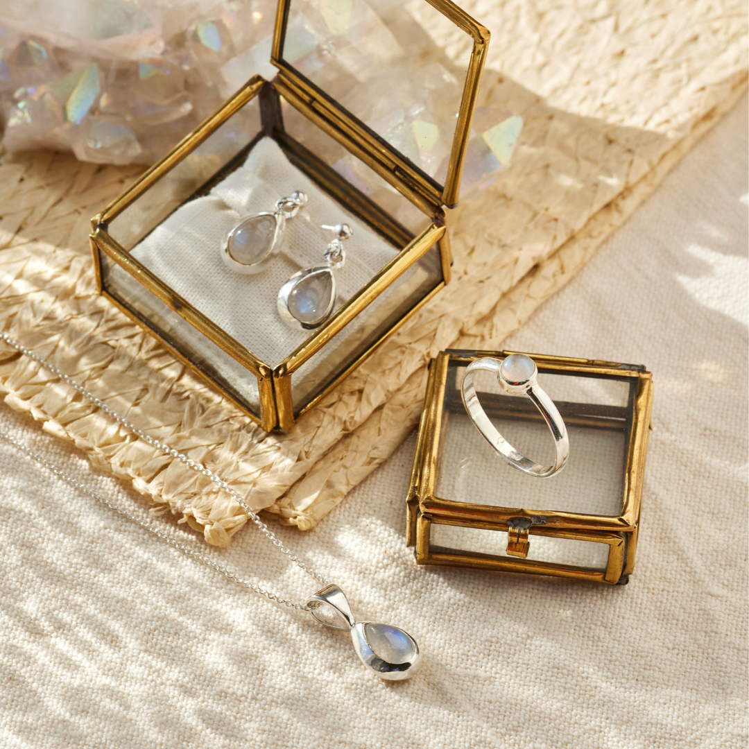 Agua Mondstein Silber Set