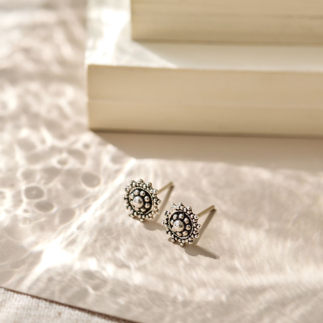 Amida Ohrstecker Silber