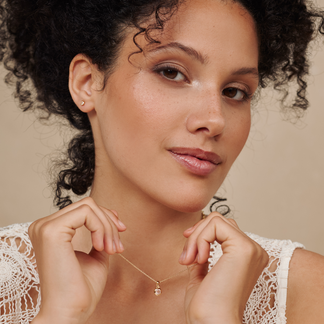 Ava Rosenquarz Charm Golden