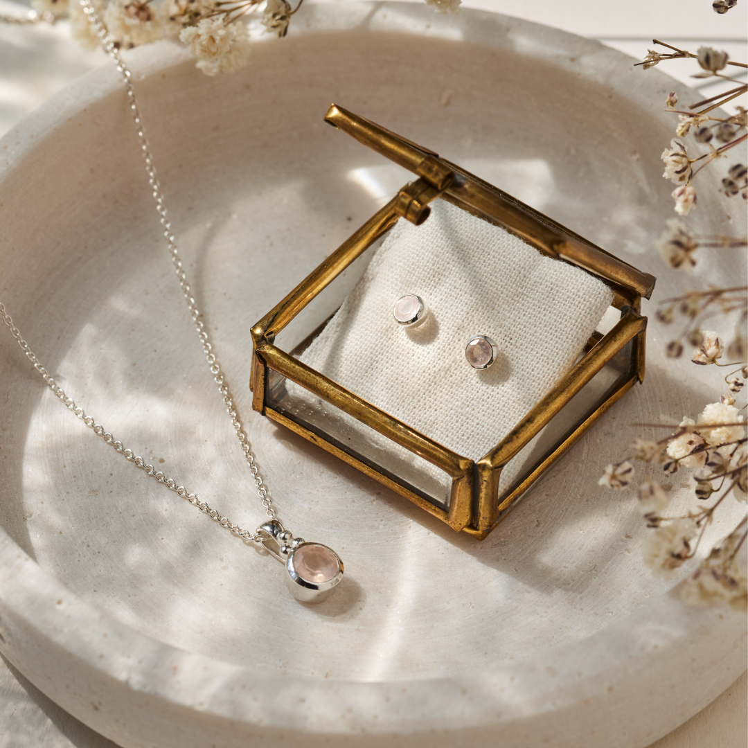 Ava Rosenquarz Charm Silber