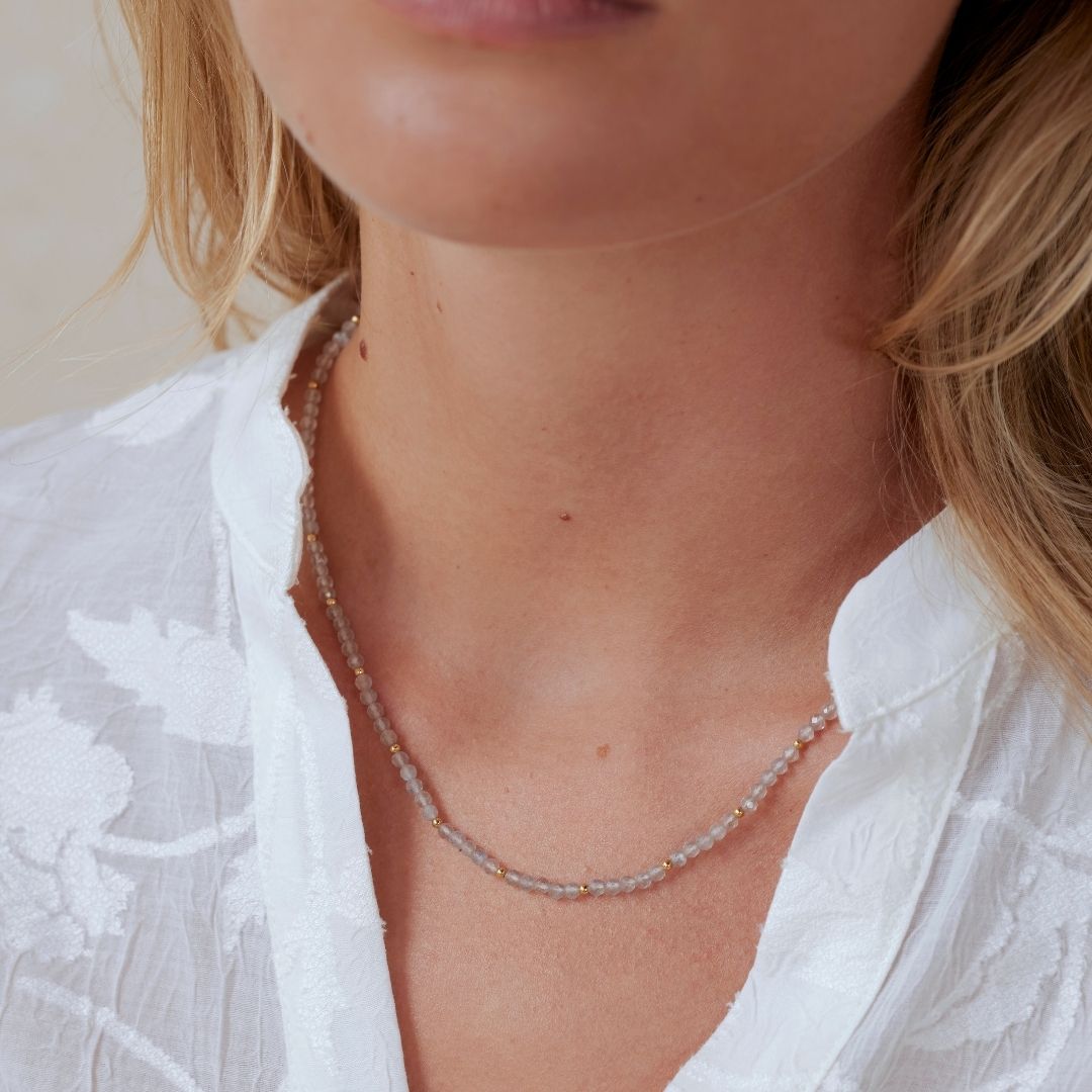 "Breathe in, breathe out" Labradorit Kette Golden
