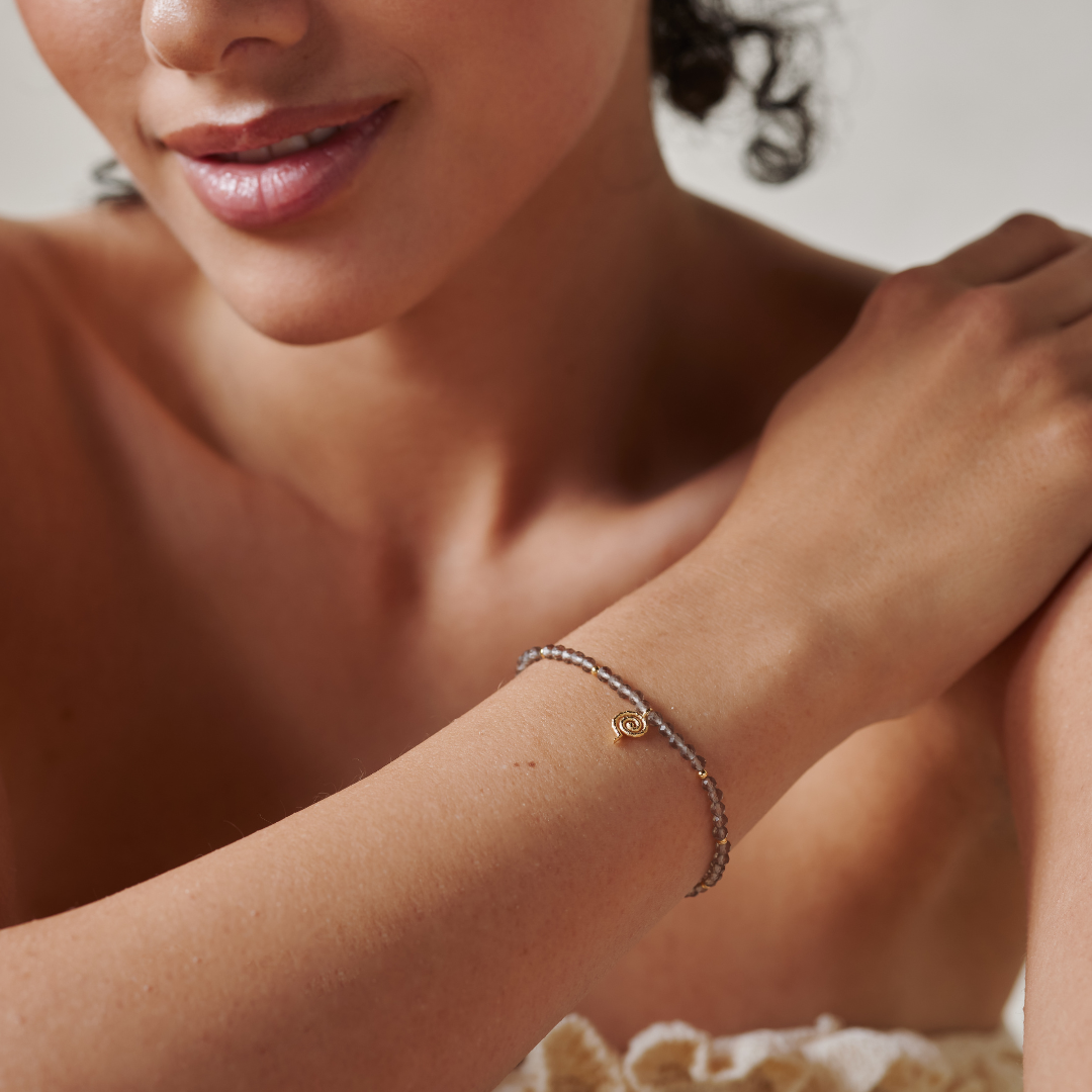 "Echoes of the Universe" Rauchquarz Armband Golden
