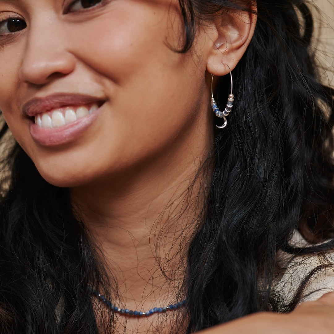 "Fly me to the moon" Sodalith Hoops Silber