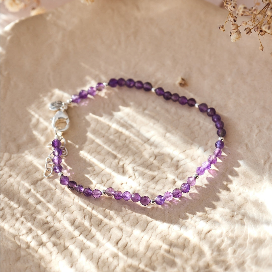 "Own Your Light" Amethyst Armband Silber (Weltfrauentag Limited Edition)