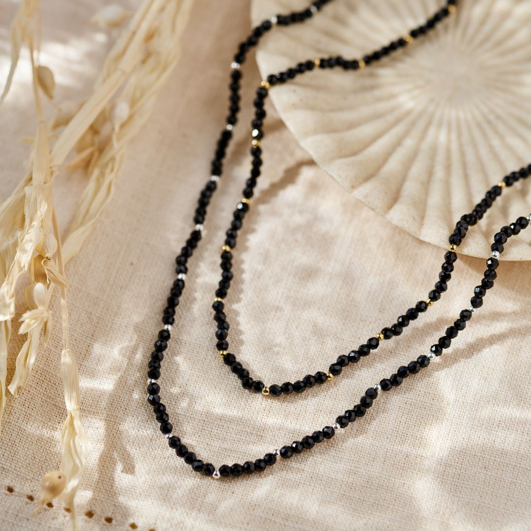 "I feel protected" Onyx Kette Golden