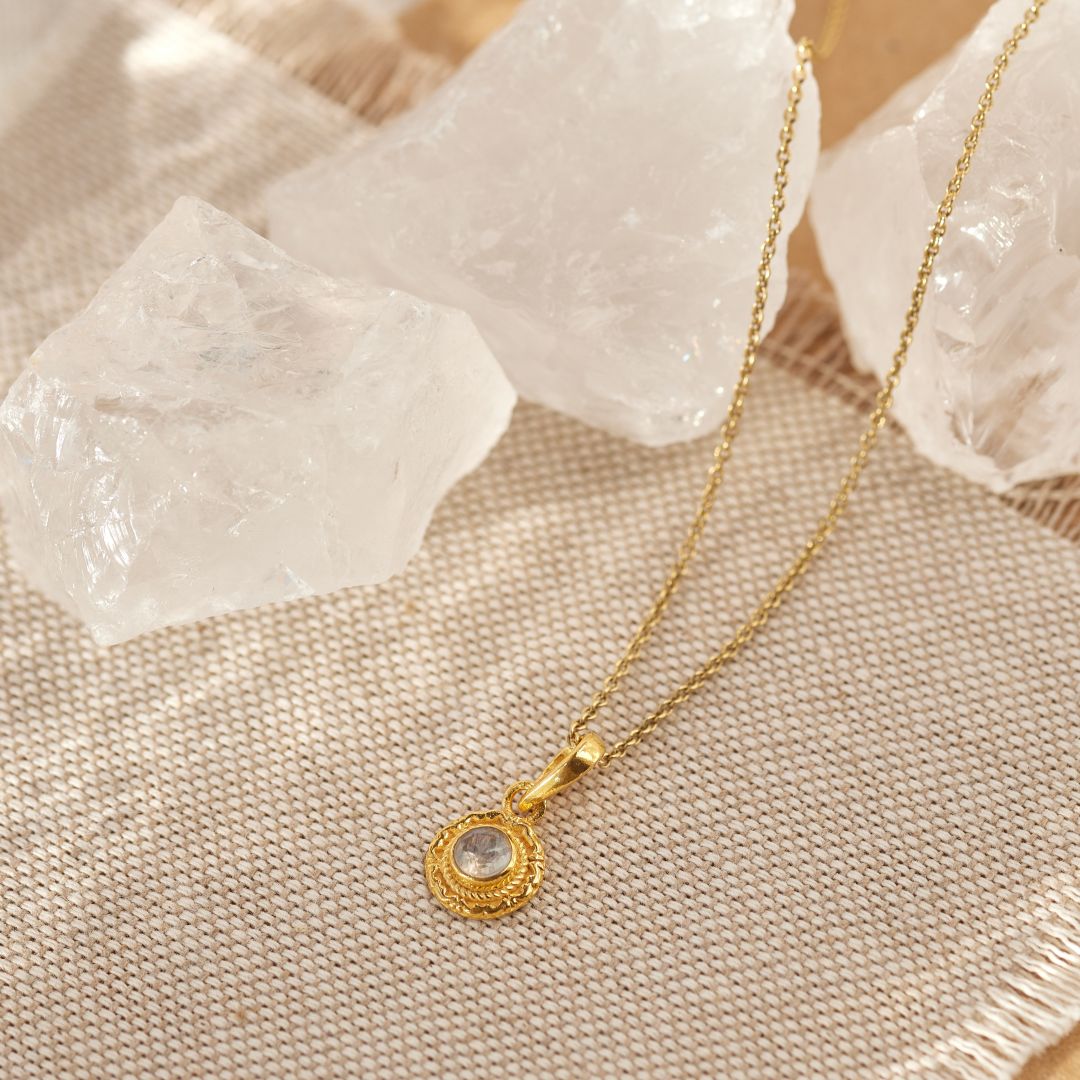Inka Mondstein Charm Golden