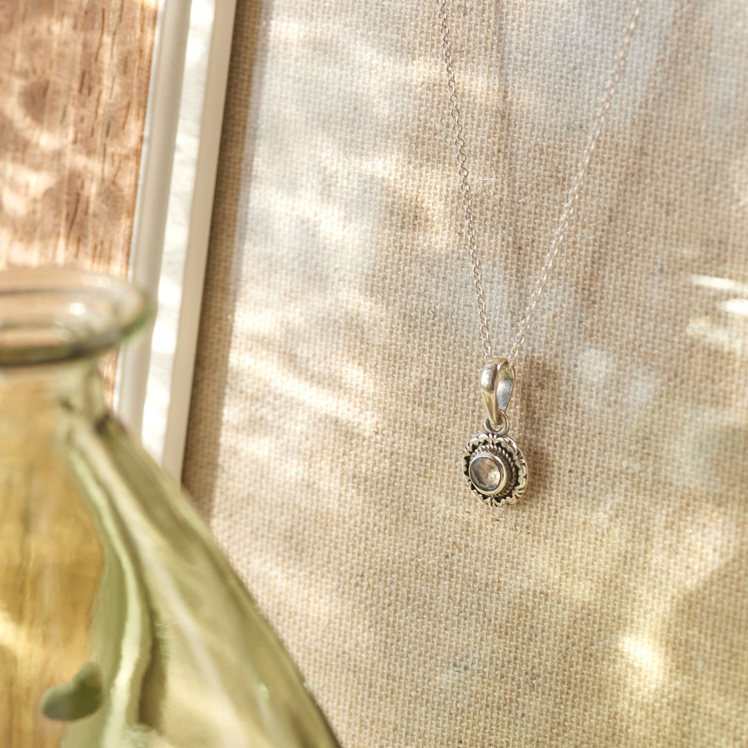 Inka Mondstein Charm Silber