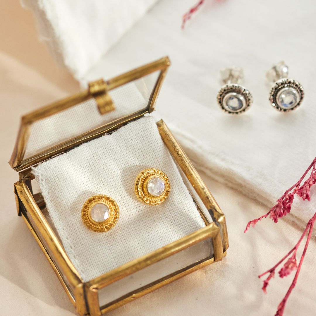 Inka Mondstein Ohrstecker Golden