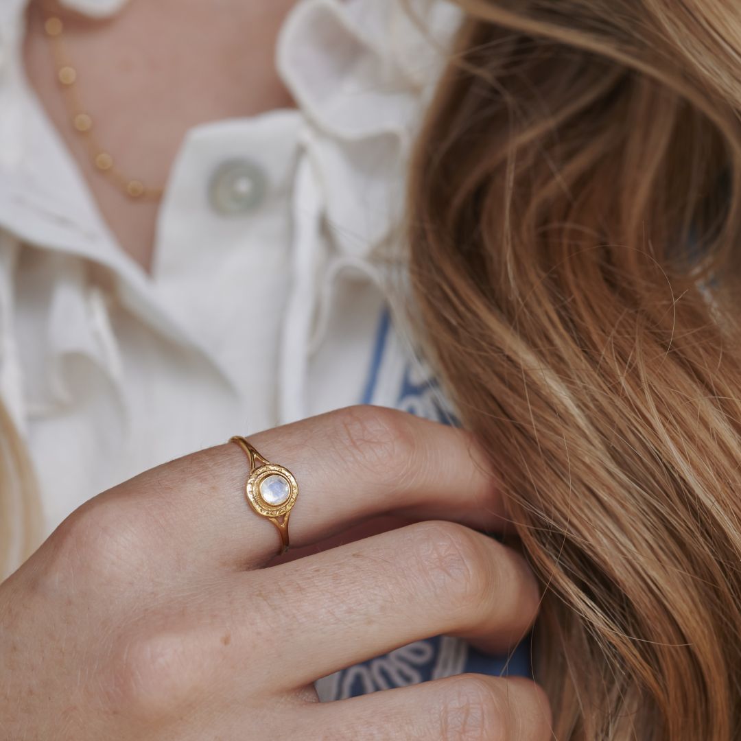 Inka Mondstein Ring Golden