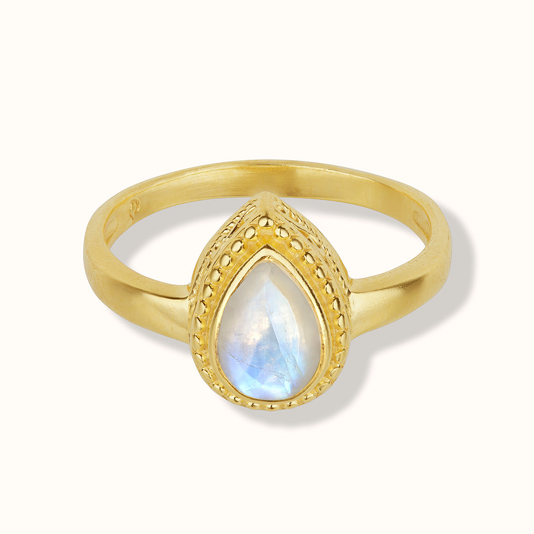 Lalea Mondstein Ring Golden