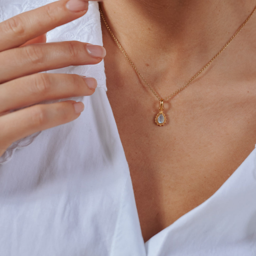 Lina Mondstein Charm Golden
