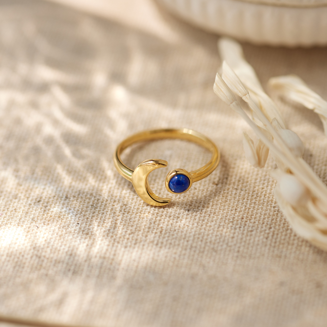 Luna Lapislazuli Ring Golden