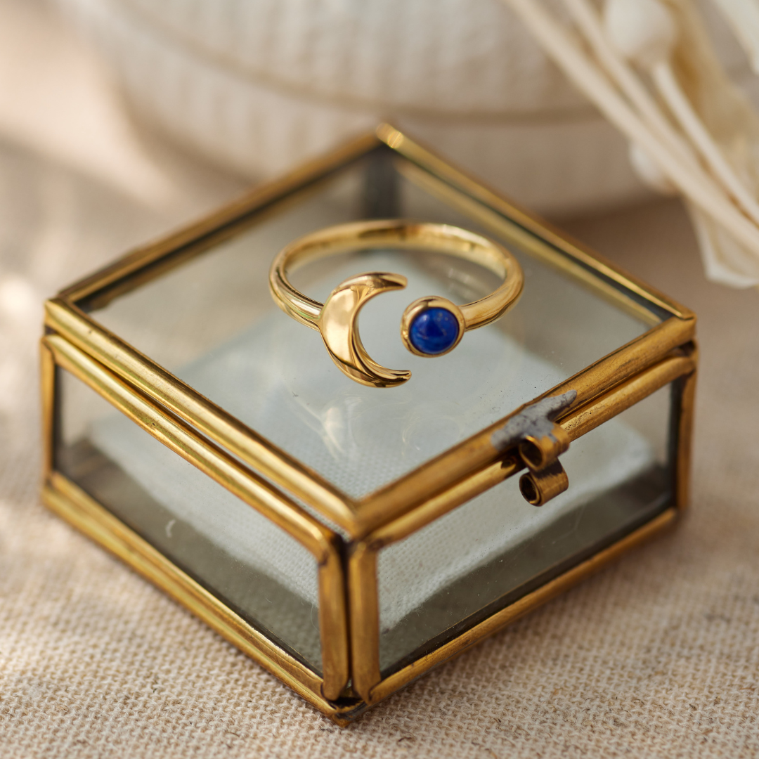 Luna Lapislazuli Ring Golden
