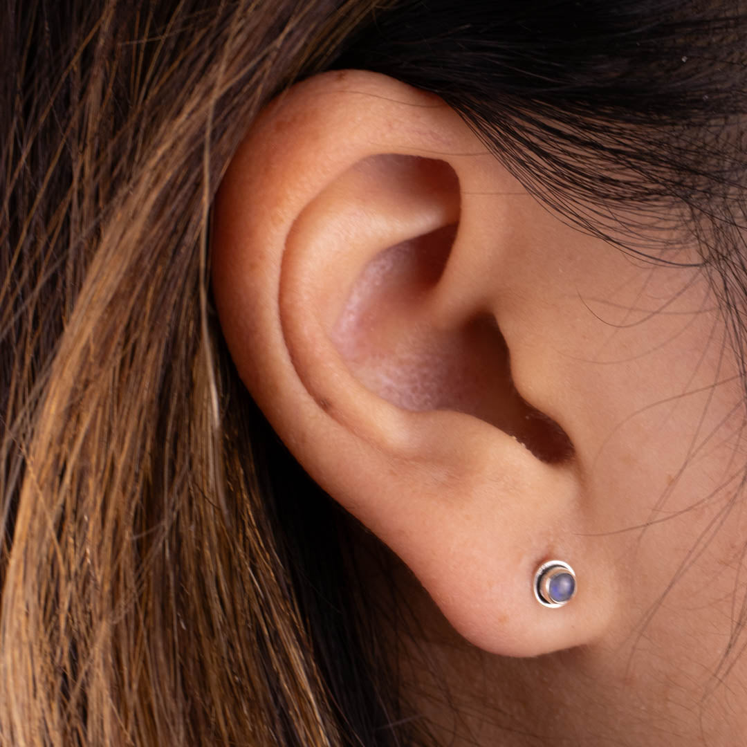 Mini Nimbus Mondstein Ohrstecker Silber - Spirit of Liebs