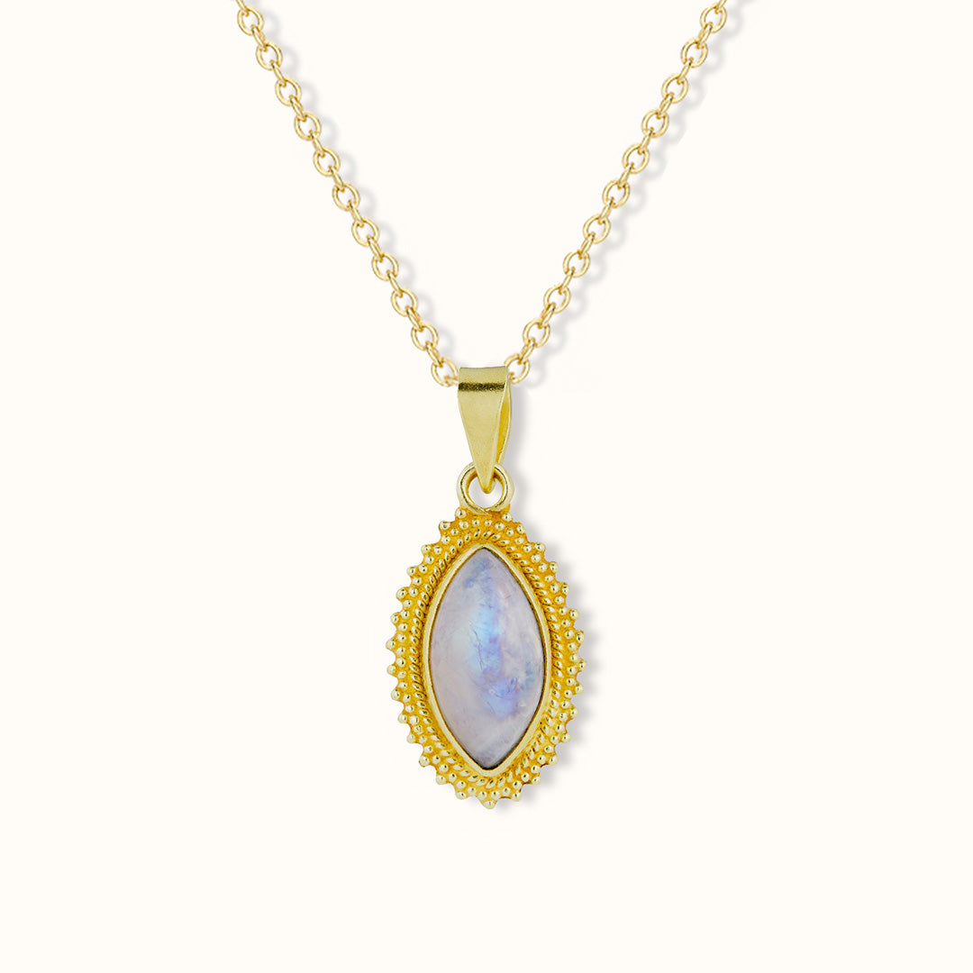 Namaste Mondstein Charm Golden