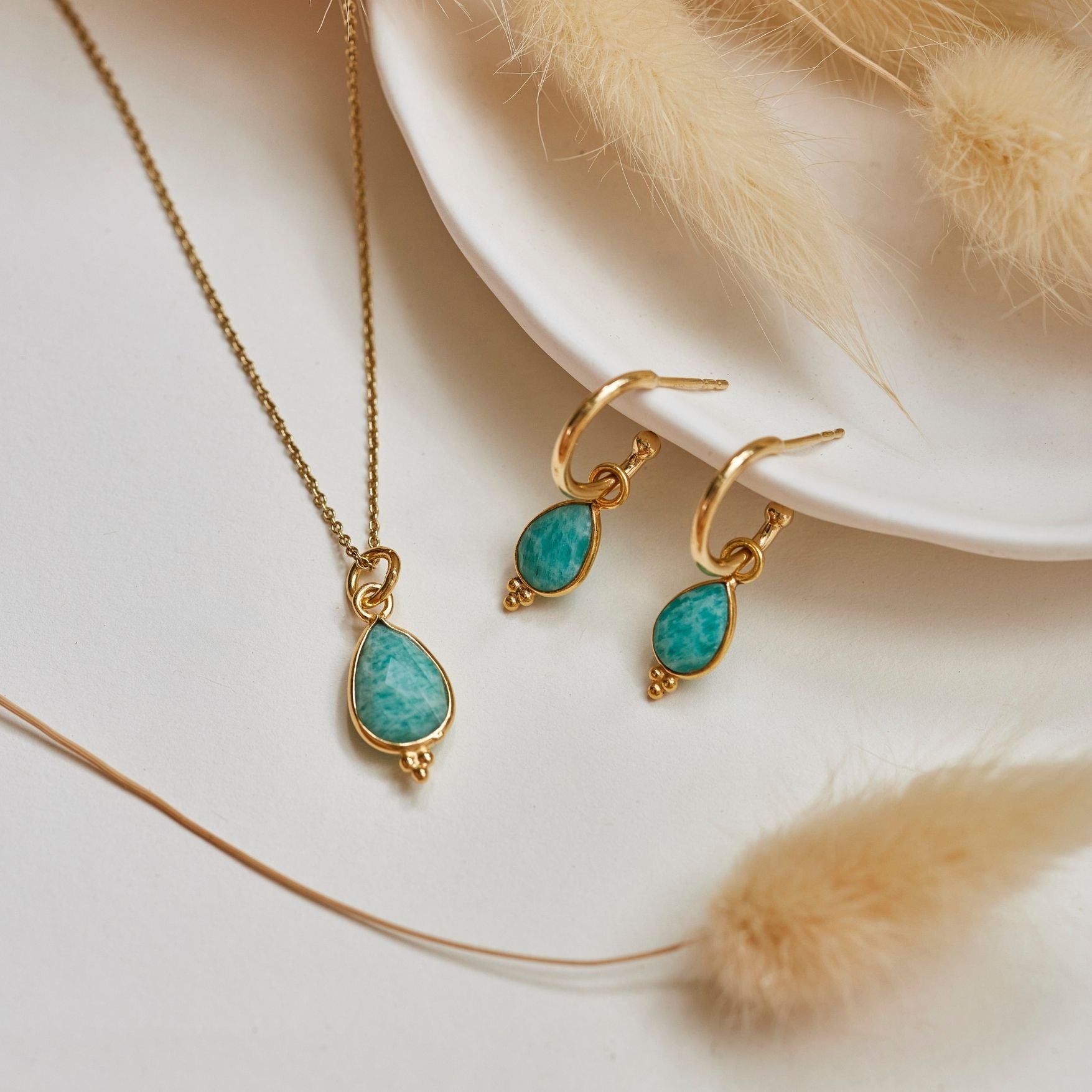 RIO Drops Amazonit Charm Golden