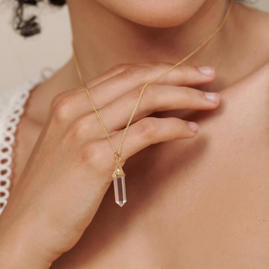 Soul Kristallspitze Bergkristall Charm Golden