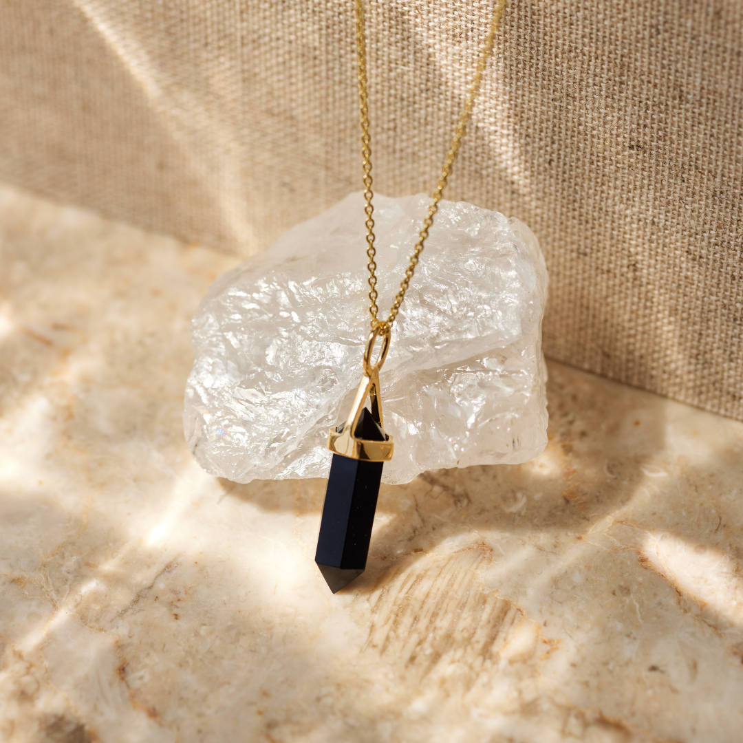 Soul Kristallspitze Onyx Charm Golden