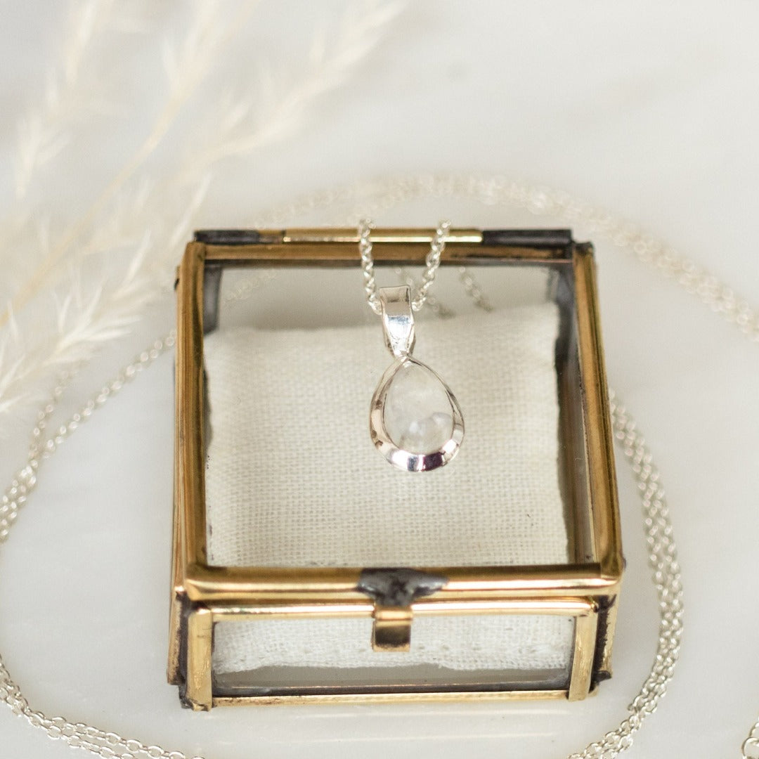 Agua Mondstein Charm Silber - Spirit of Liebs