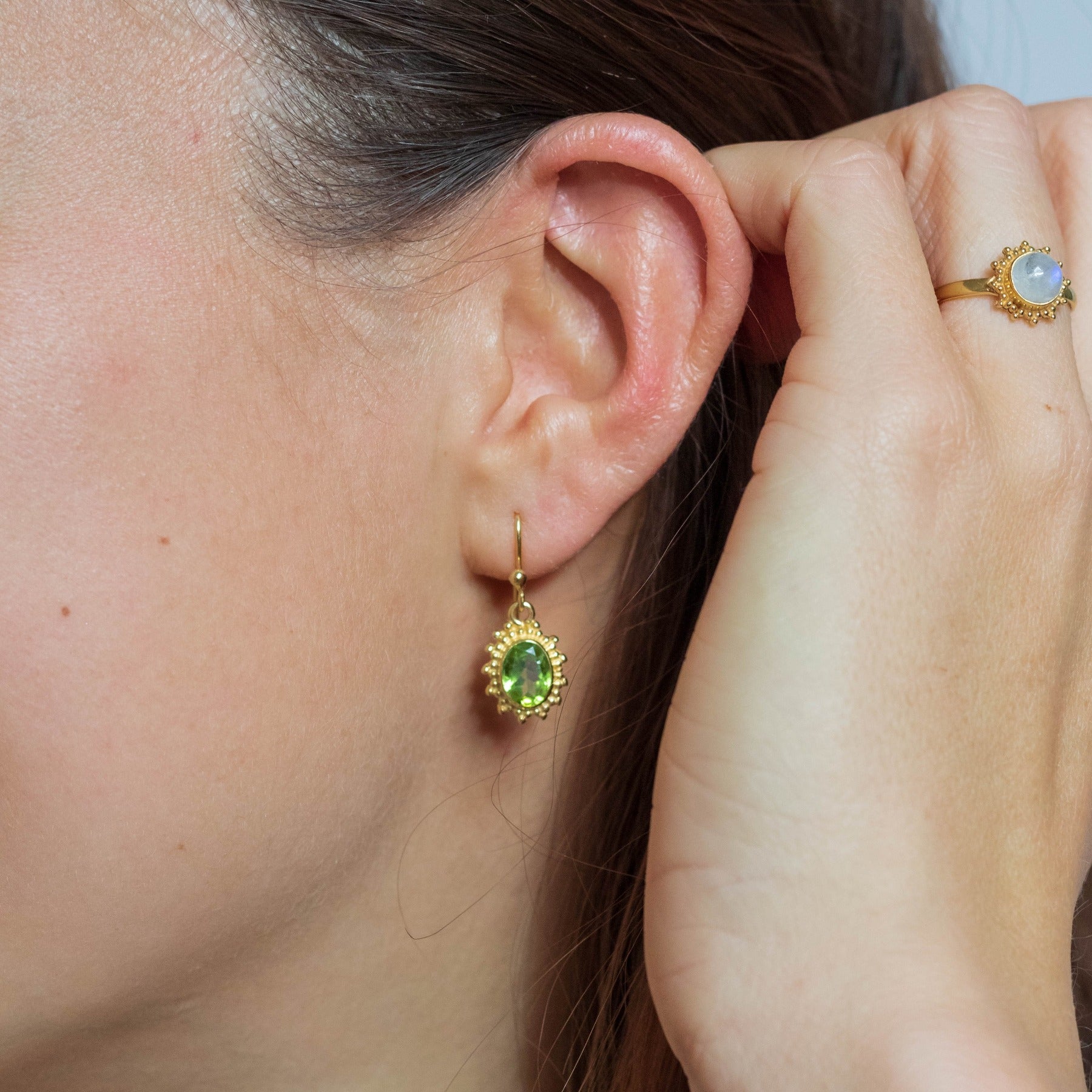Indische Sonne Peridot Ohrhänger Golden - Spirit of Liebs