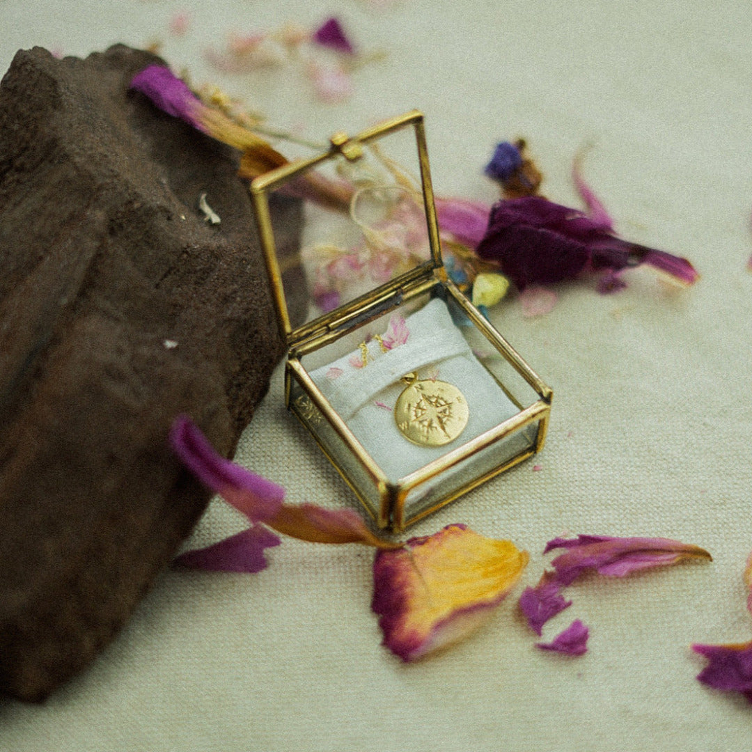 Kompass Charm Golden - Spirit of Liebs