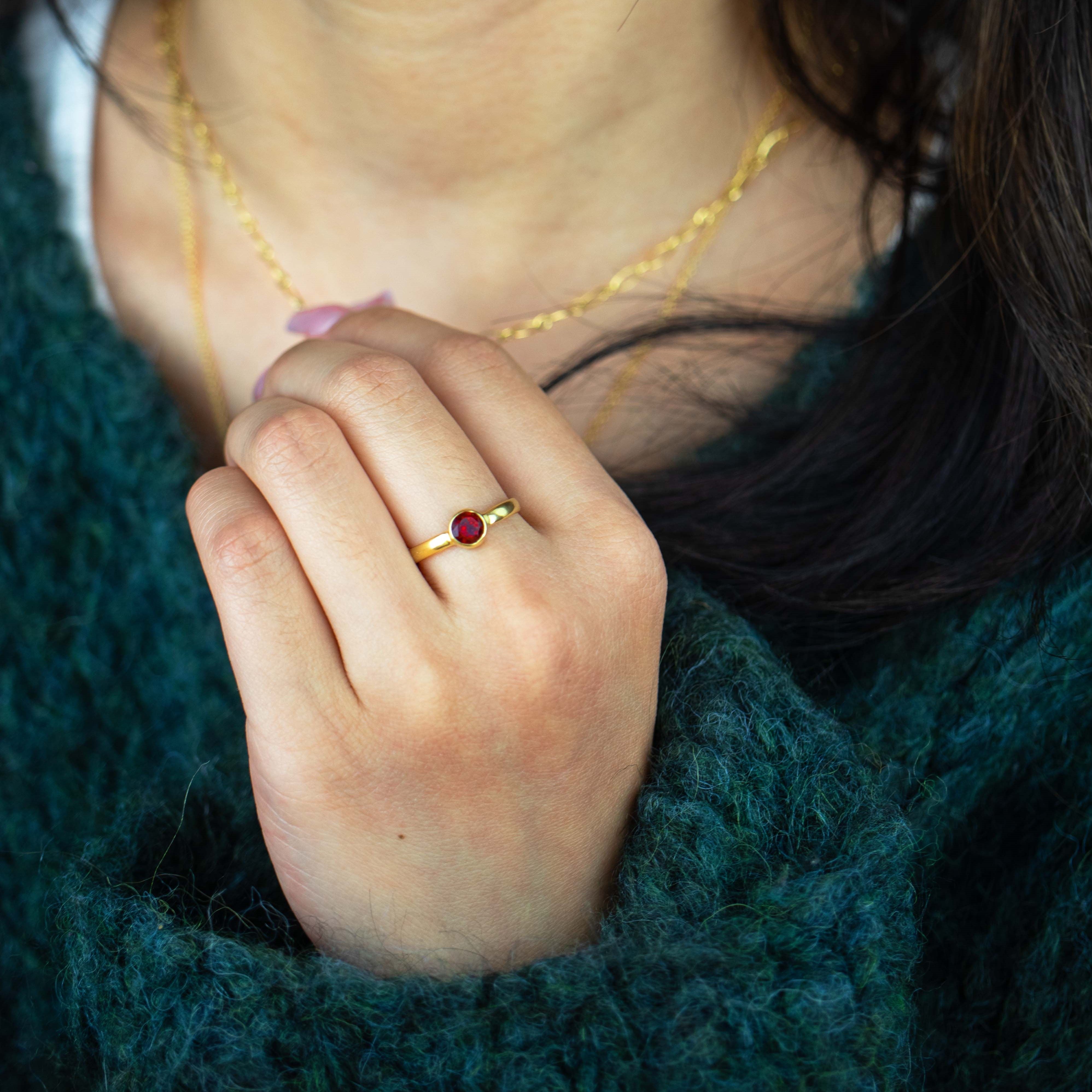 Una Granat Ring Golden - Spirit of Liebs