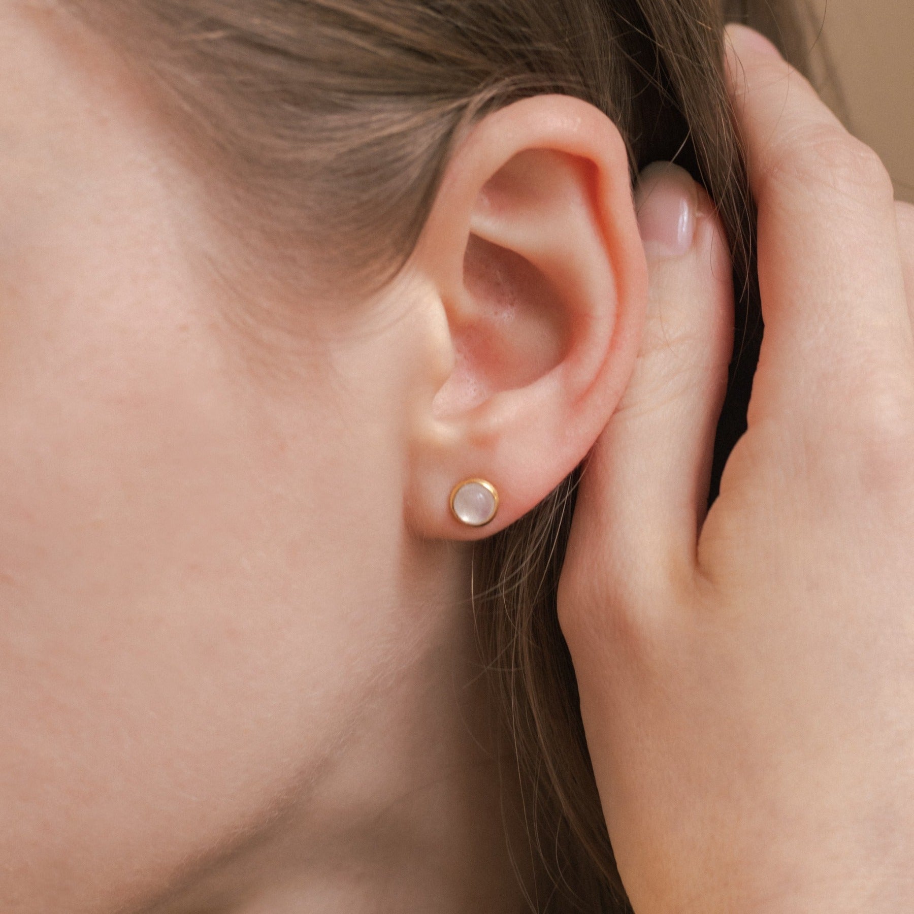 Una Mondstein Ohrstecker Golden - Spirit of Liebs