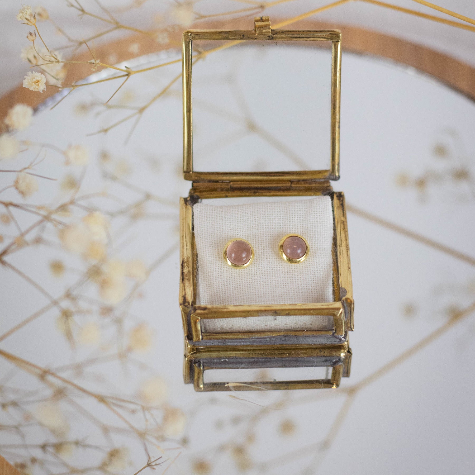 Una Rosenquarz Ohrstecker Golden - Spirit of Liebs