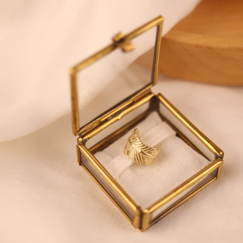 Alisia Earcuff Golden
