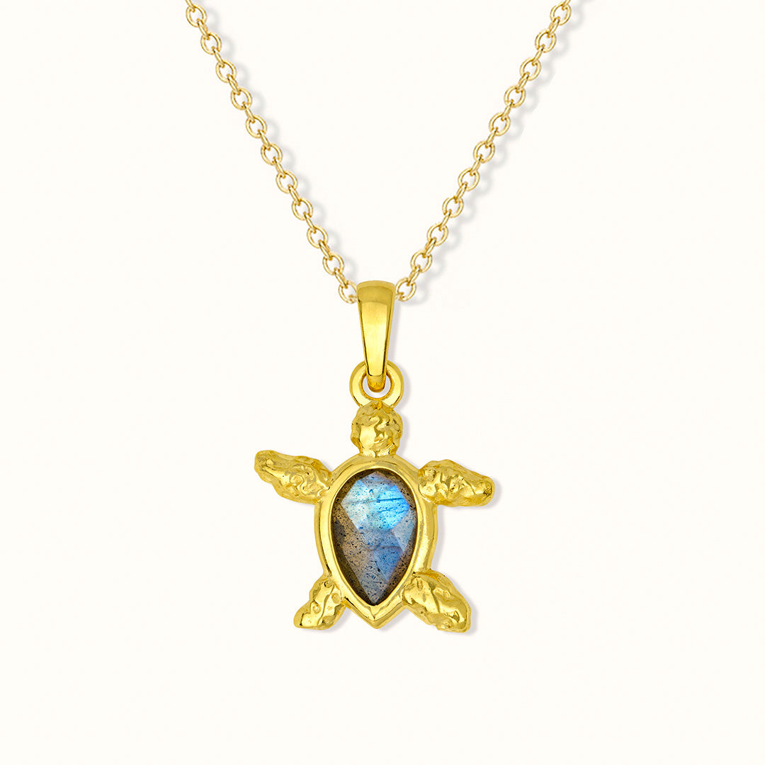 Kassiopeia Labradorit Charm Golden