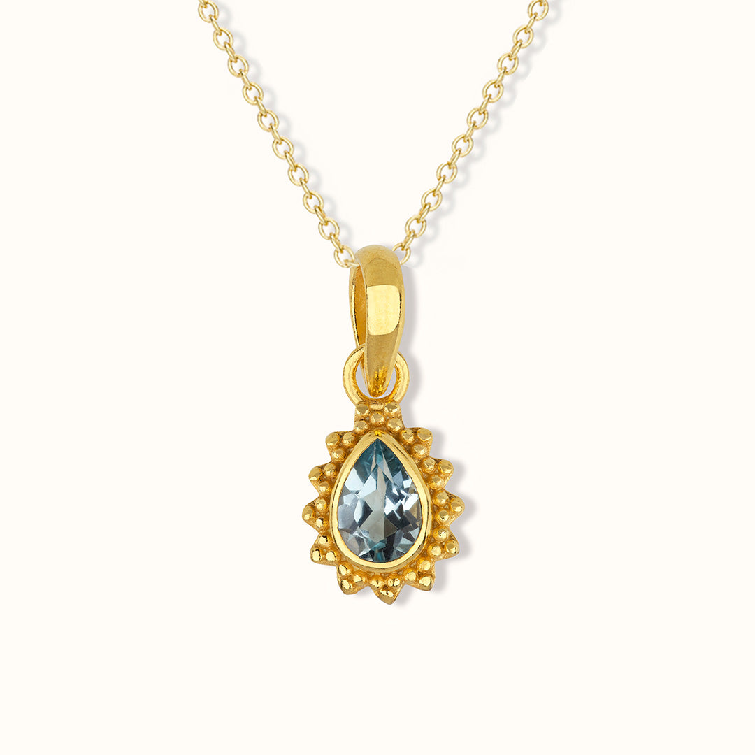 Lina Topas Charm Golden