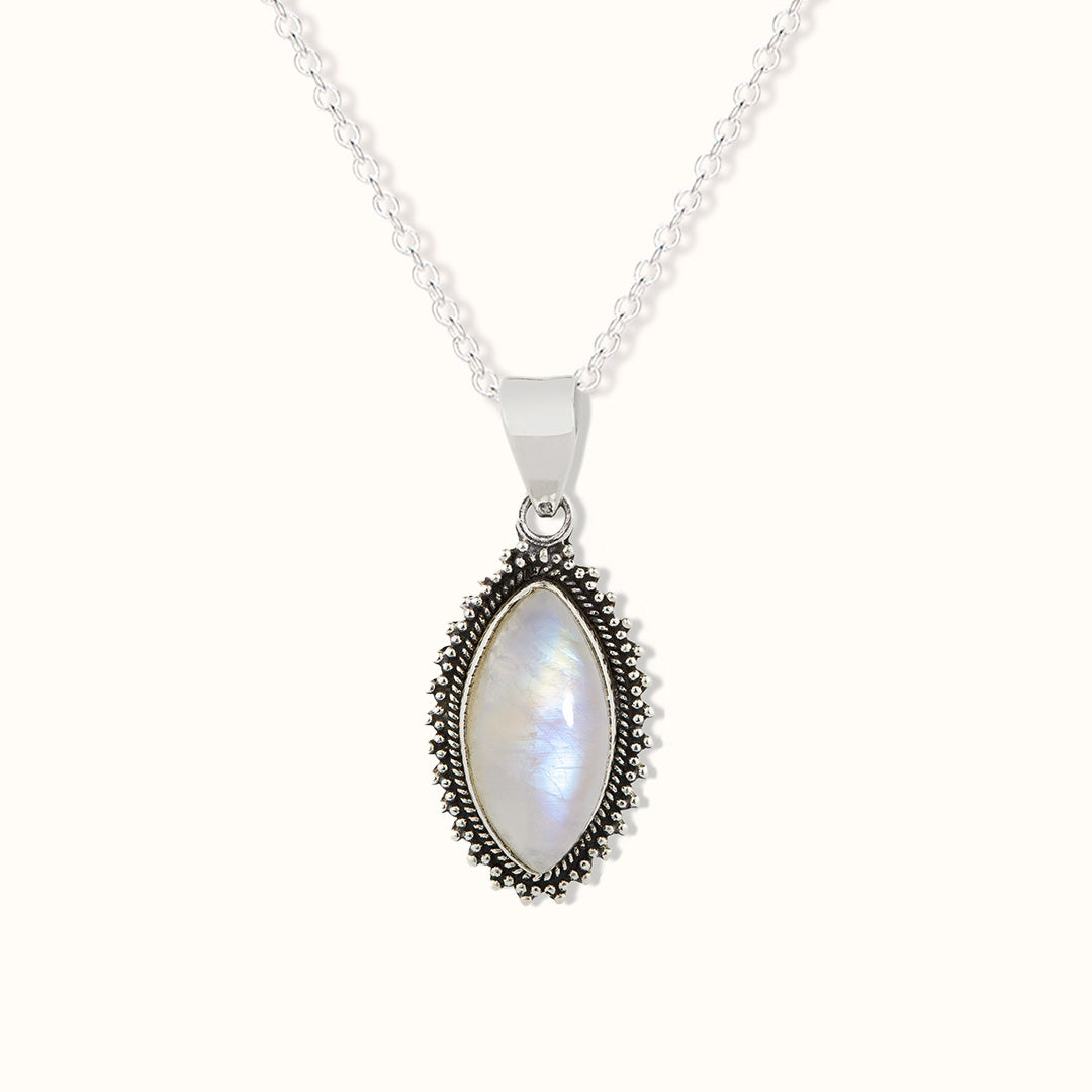 Namaste Mondstein Charm Silber