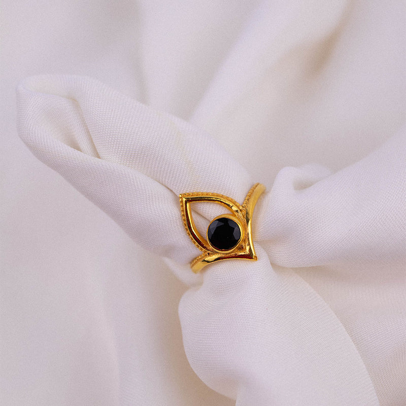 Swani Onyx Ring Golden