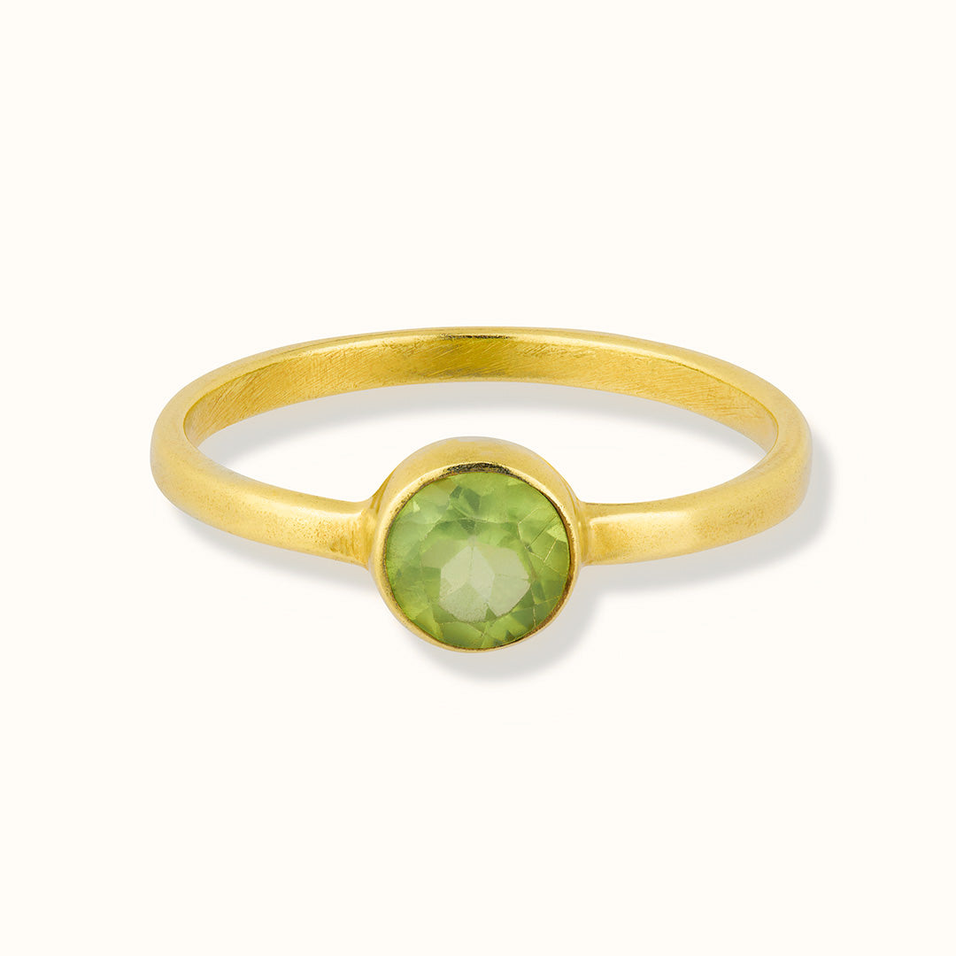 Una Peridot Ring Golden