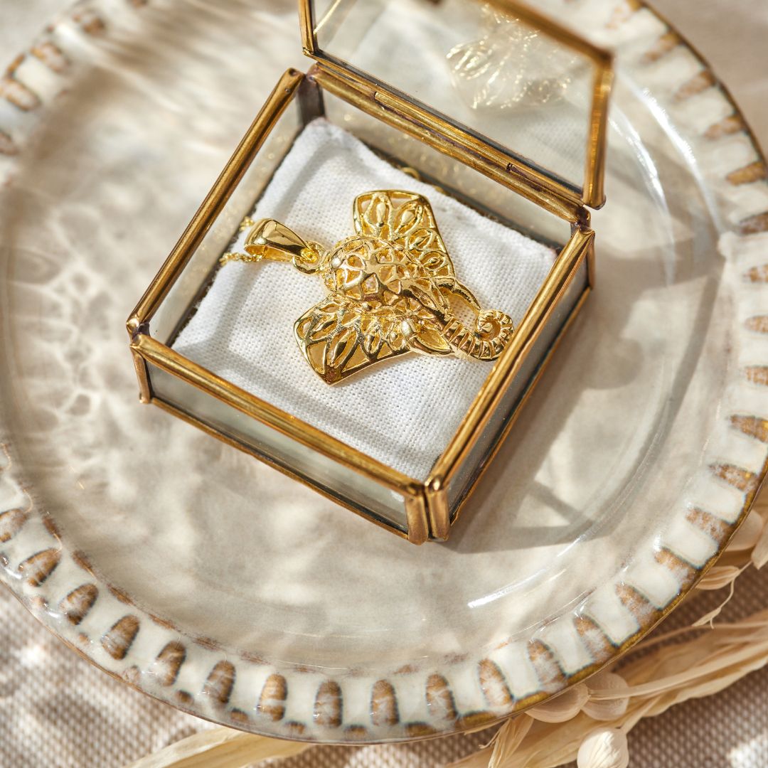 Aliya Charm Golden
