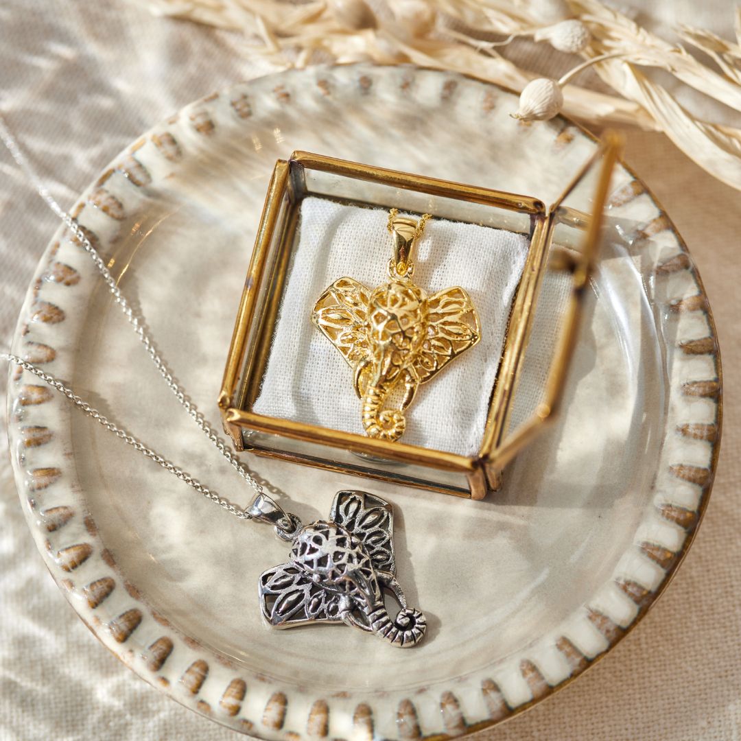 Aliya Charm Silber