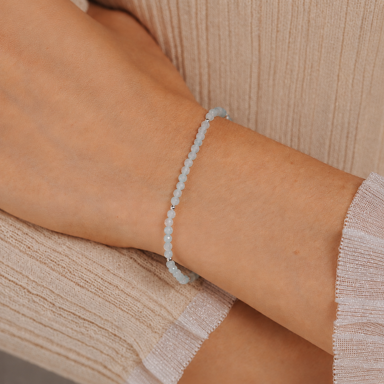 "I embrace serenity" Aquamarin Armband Silber