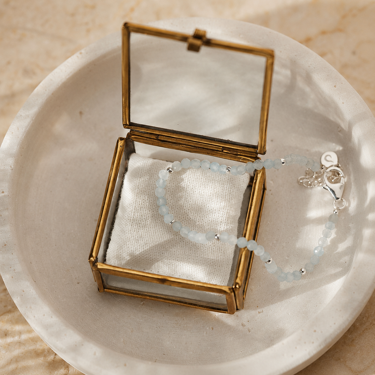 "I embrace serenity" Aquamarin Armband Silber