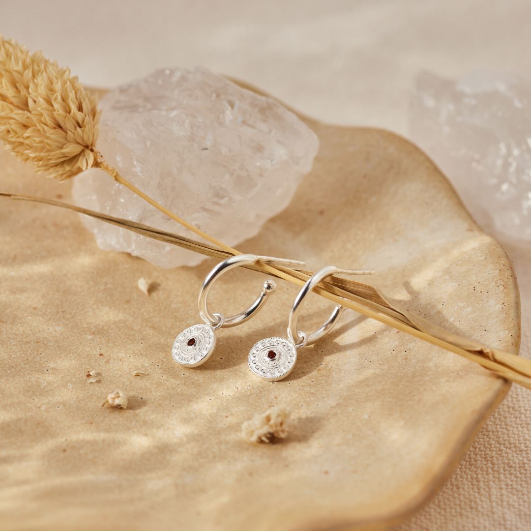 Athena Granat Hoops Silber