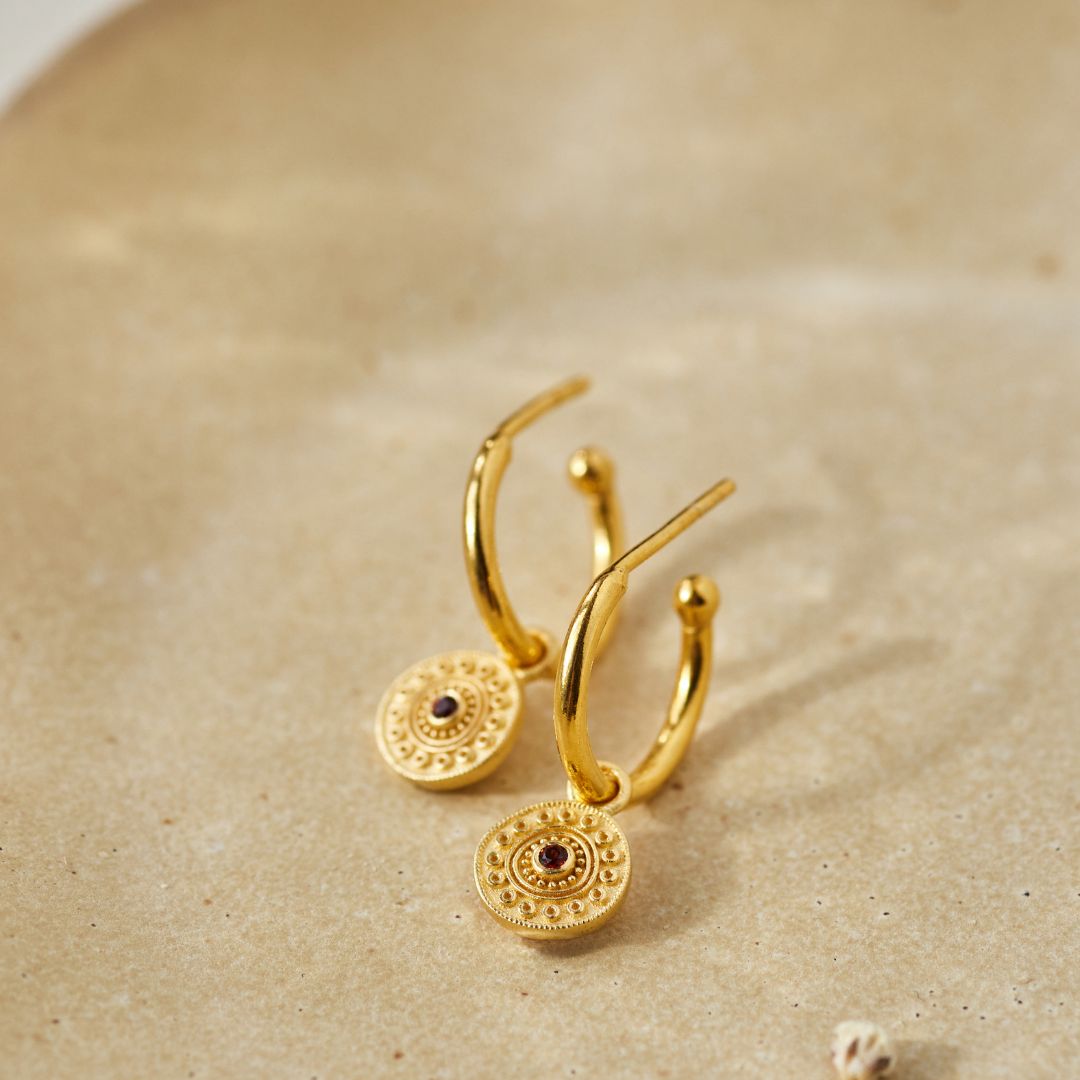 Athena Granat Hoops Golden