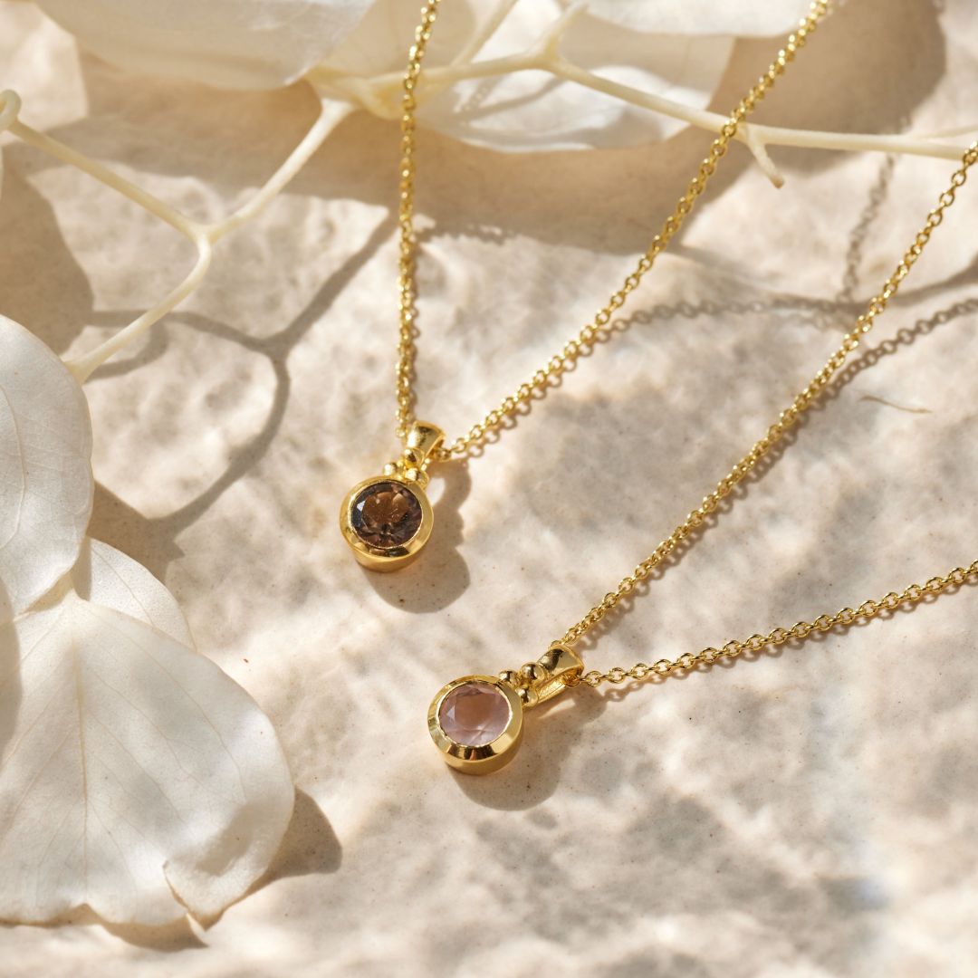 Ava Rosenquarz Charm Golden