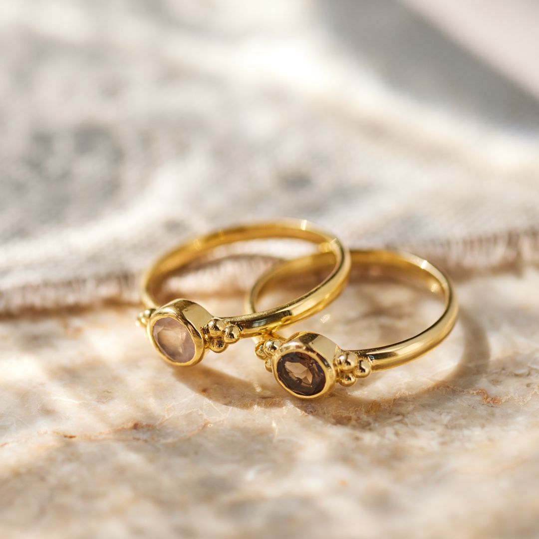 Ava Rosenquarz Ring Golden