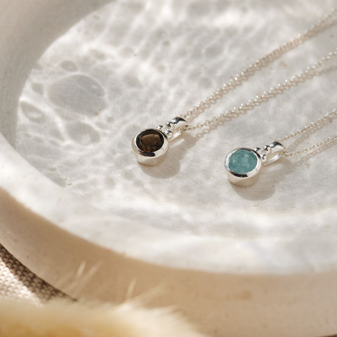 Ava Aquamarin Charm Silber