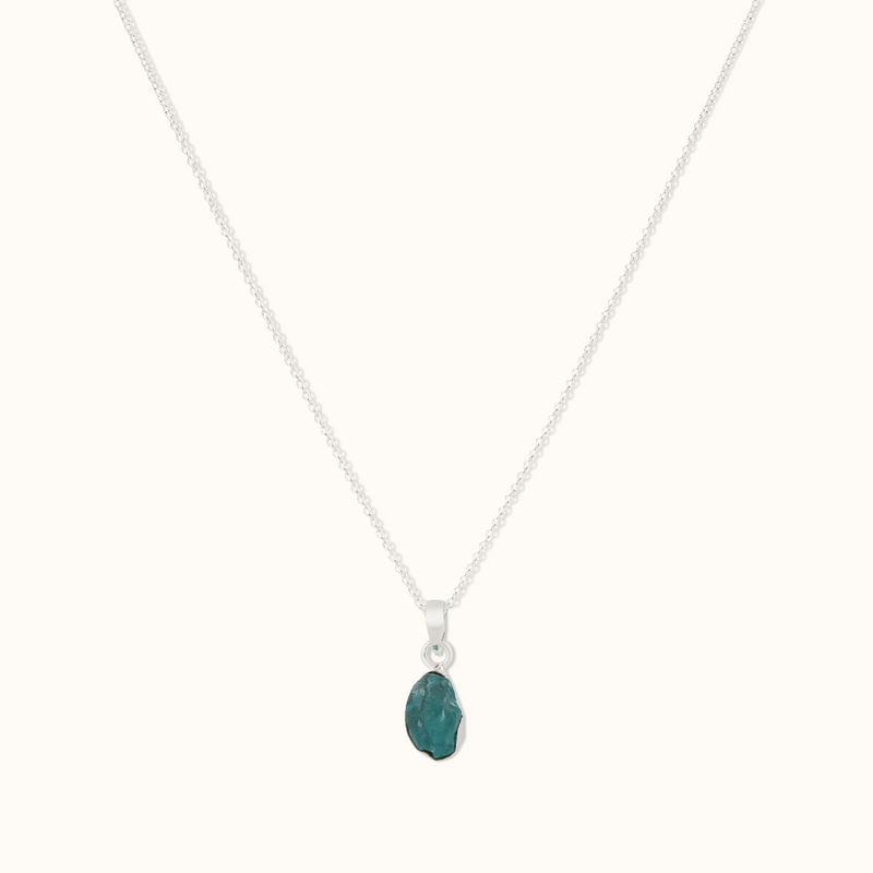 Gaia Apatit Charm Silber