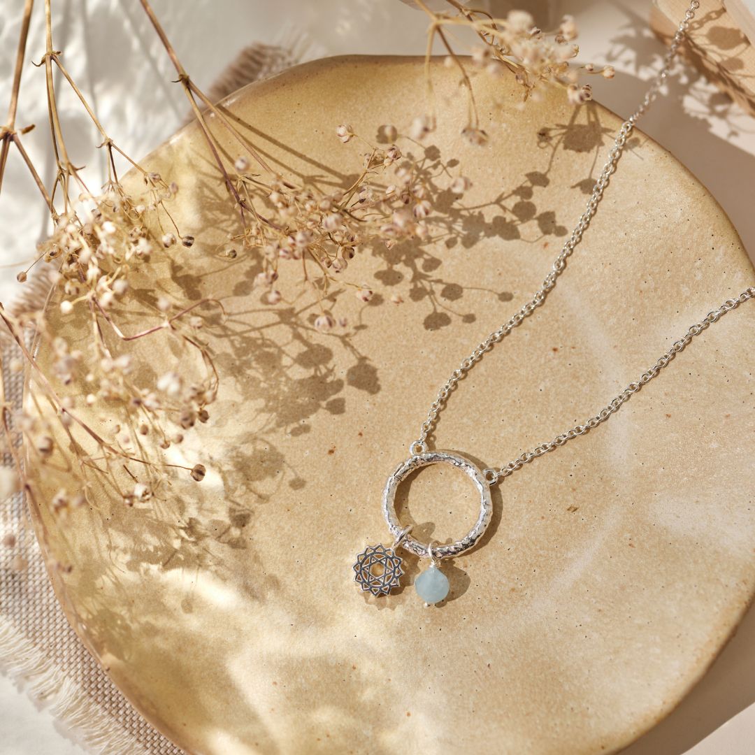 Cosmic Dot Aquamarin Charm Silber